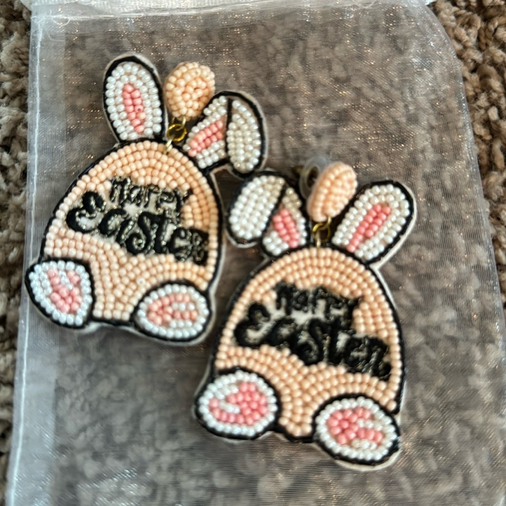 Cute Easter earrings!